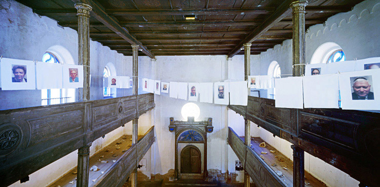 Inštalácia v synagóge v Plzni