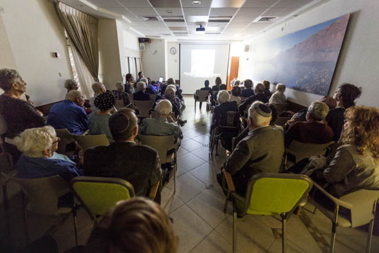 v Beit BaLev, Jerusalem, Israel s Danom Spirom a Miriam ich rodinami a priateľmi, 8.5.2018
